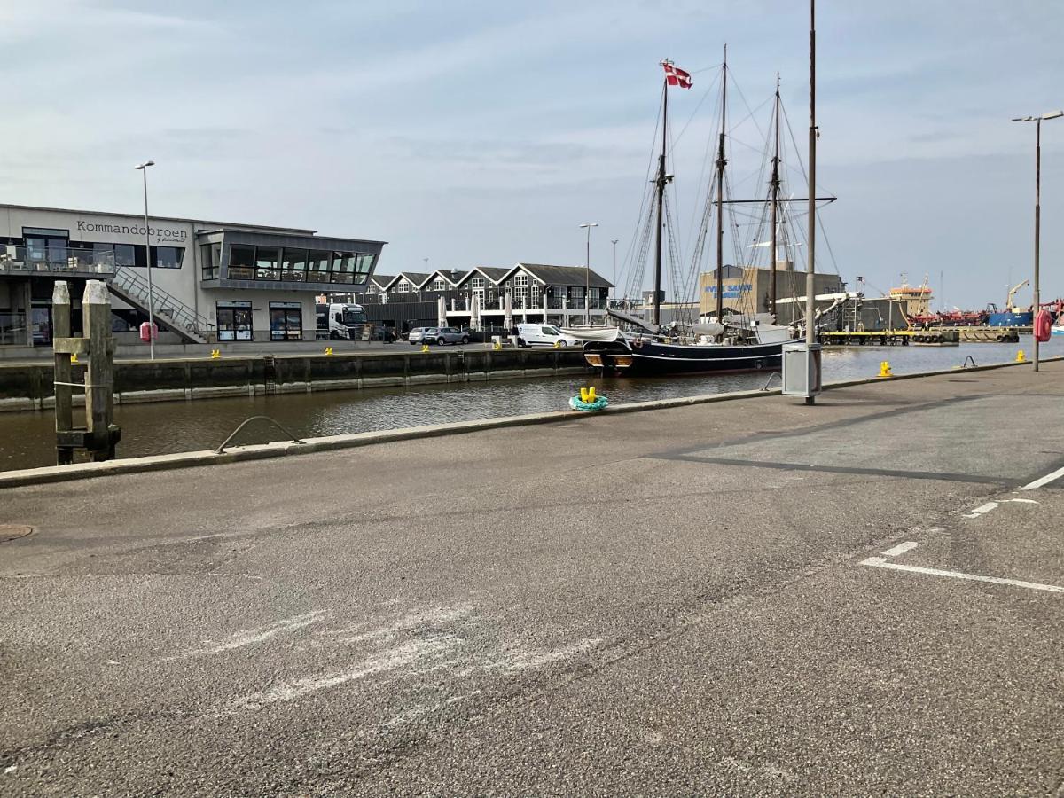 Strandhytten Hvide Sande Luaran gambar