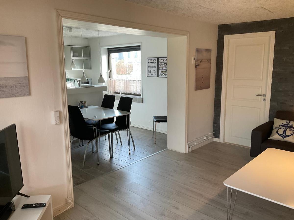 Strandhytten Hvide Sande Luaran gambar
