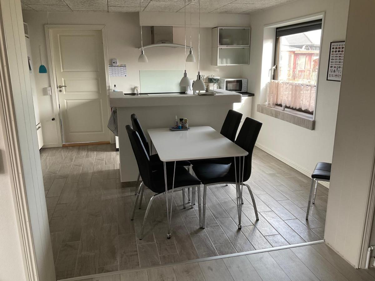Strandhytten Hvide Sande Luaran gambar